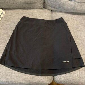 𝅺WOMAN’S ANNIKA Cutter & Buck DryTec 50upf golf skort/skirt. Size XS. Black.